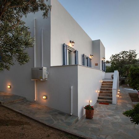 Ruby'S Summer House With Spacious Garden And Free Parking Gávrio Kültér fotó