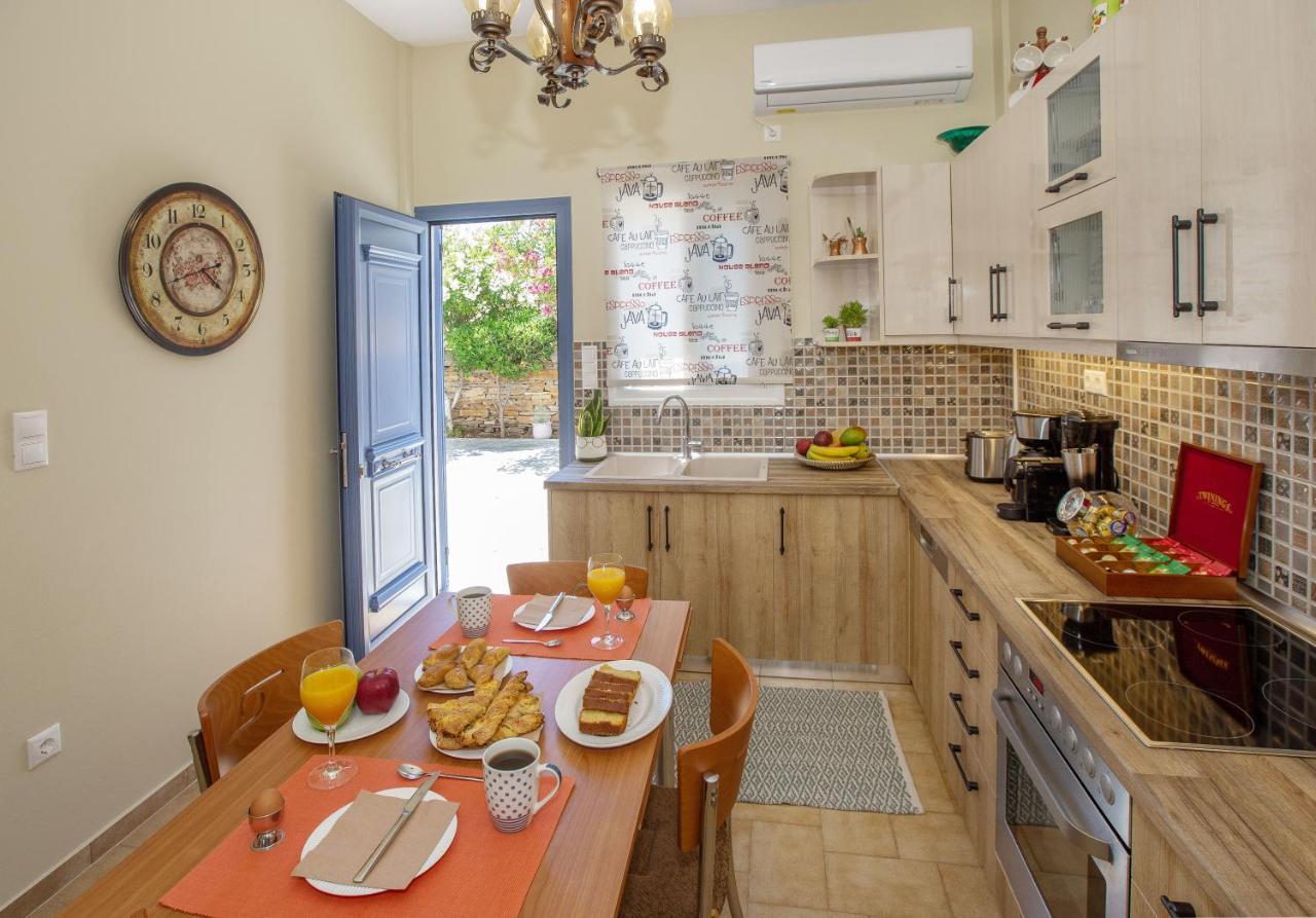 Ruby'S Summer House With Spacious Garden And Free Parking Gávrio Kültér fotó