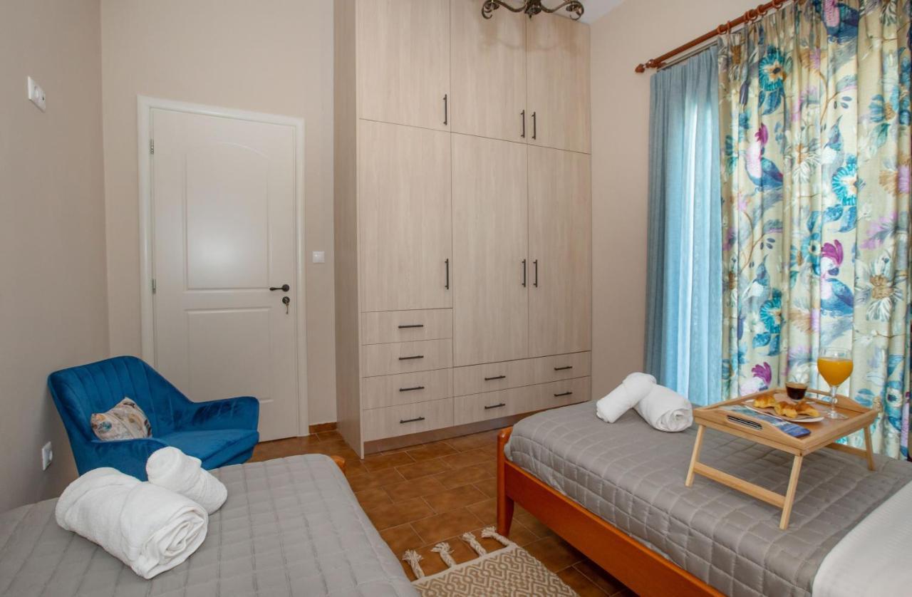 Ruby'S Summer House With Spacious Garden And Free Parking Gávrio Kültér fotó