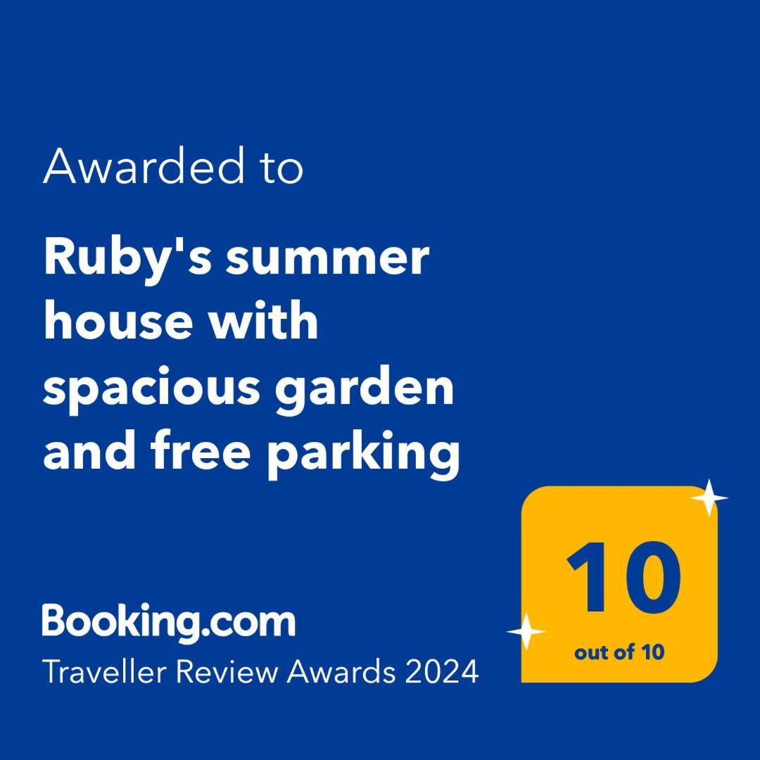 Ruby'S Summer House With Spacious Garden And Free Parking Gávrio Kültér fotó