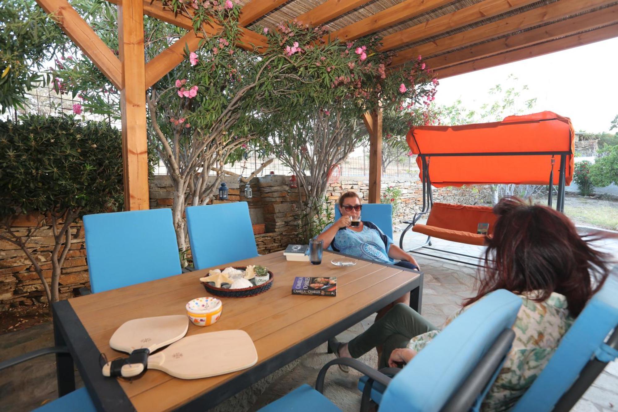 Ruby'S Summer House With Spacious Garden And Free Parking Gávrio Kültér fotó